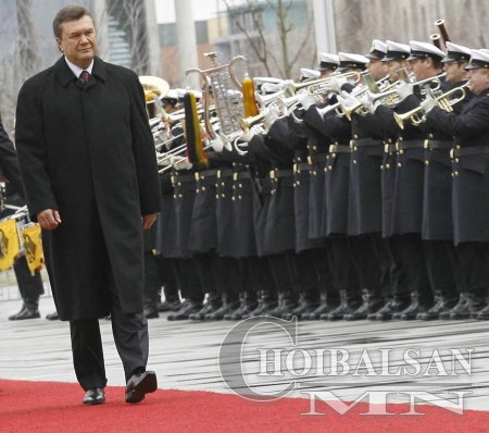 Януковичийг баривчлах мэдэгдэл гаргажээ