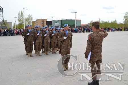 Цэрэг, спортын ‘ДӨЛ’ тоглолт Тусгаар тогтнолын талбайд боллоо