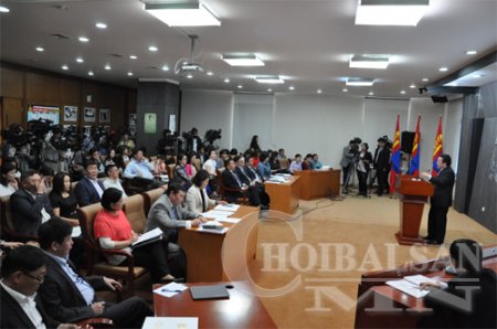Монгол Улсын Ерөнхийлөгч ухаалаг төрийн хүрээнд боловсруулж буй хуулийн төс ...