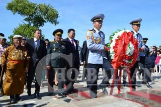 МАН-ын удирдлагууд амь үрэгдсэн дайчдаа дурсч, хүндэтгэл үзүүлэв