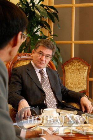 И.К.Азизов: Монголчуудын хүлээсэн гэрээ хэлцлүүд хийгдэх үү гэвэл тийм гэж хариулья 