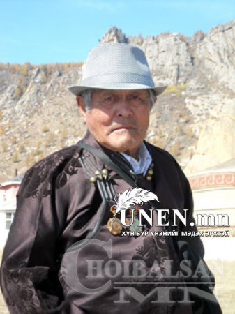 Р.Лувсанзундуй: Р.Чойном тийм ч архичин хүн байгаагүй Р.Лувсанзундуй: Р.Чойном тийм ч архичин хүн байгаагүй