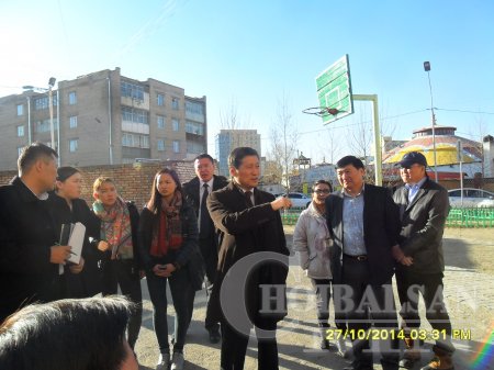 УИХ-ын гишүүн Я.Содбаатар Сүхбаатар дүүрэгт ажиллалаа УИХ-ын гишүүн Я.Содбаатар Сүхбаатар дүүрэгт ажиллалаа