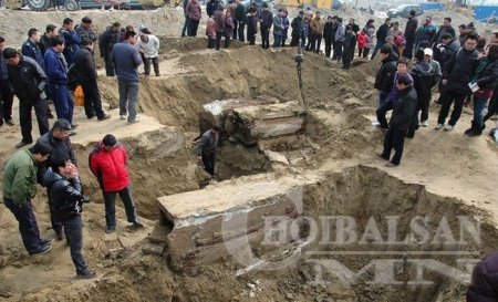 Мин улсын үеийн занданшсан шарилыг олжээ