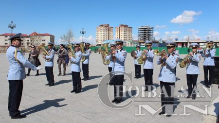 Чойбалсан хот дахь Ялалтын баярын арга хэмжээнээс