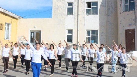 Баяндунчууд хийн дасгалаар хичээллэв