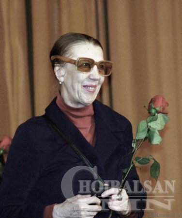 Дүр төрхөндөө боогдсон алдартай жүжигчид Дүр төрхөндөө боогдсон алдартай жүжигчид