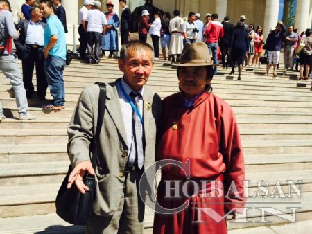Ж.Нэргүй ахдаа "Соёлын гавъяат зүтгэлтэн" төрийн дээд шагналаар шагнагдсанд нь баяр хүргэж, хамгийн сайхан бүхнийг дээжлэн хүсье!