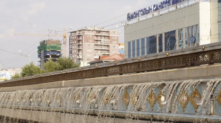 Усан хөшиг буюу ҮНЭГҮЙ ДҮШШ