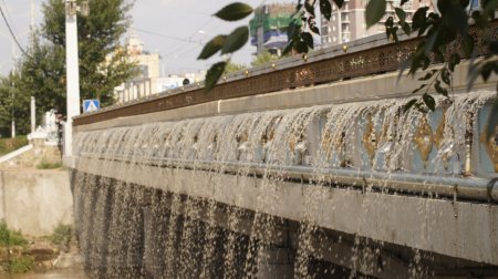 Усан хөшиг буюу ҮНЭГҮЙ ДҮШШ