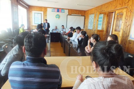 Сумын дээд шагнал ХҮНДЭТ ИРГЭН цол тэмдэгээр өргөмжлөв