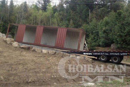 Дөрвөн ширхэг чингэлэгээр тансаг харш барьсан нь фото