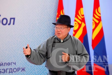 Ерөнхийлөгч Ц.Элбэгдорж Халх голд очихоор болжээ