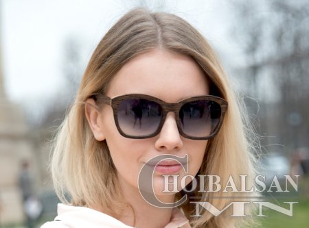 Ихэмсэг бөгөөд өөртөө итгэлтэй алхахад өнгө загвар чухал шүү