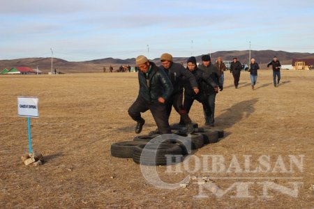 Баяндун суманд "Гамшгаас хамгаалах анхан шатны мэдлэг олгох" сургалт болов