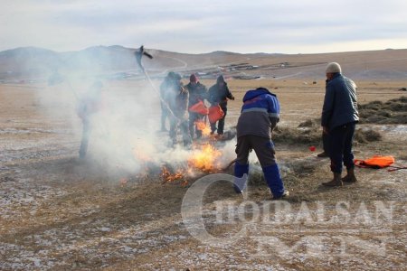 Баяндун суманд "Гамшгаас хамгаалах анхан шатны мэдлэг олгох" сургалт болов