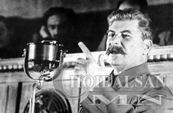 Олон нийтийн санал асуулгаар И.Сталин тэргүүлжээ