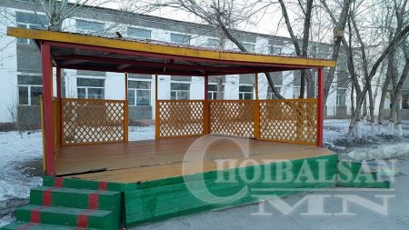 Аймгийн засаг дарга М.Бадамсүрэн Дашбалбар сумын ЕБД Сургуультай танилцав