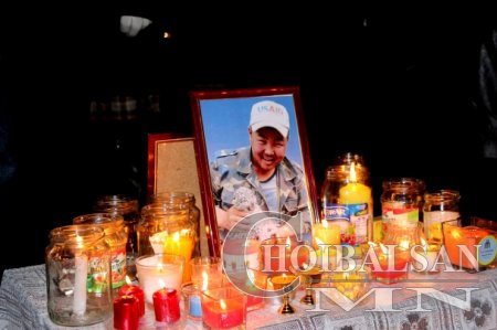 Талийгаач Т.Лхагвасүмбэрэлийн гэгээн дурсгалд зориулсан зул өргөх ёслол болж өндөрлөлөө