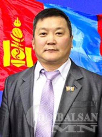 Баянхонгорд ИТХ-ын төлөөлөгч, сумын дарга нар салаавч гаргаж архины шилээр  ...