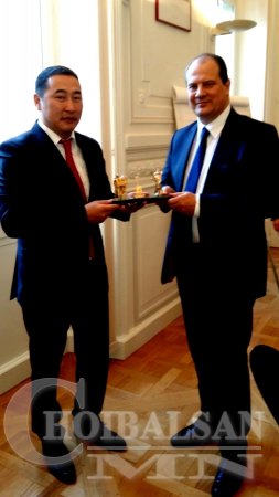 МАН-ын генсек Ж.Мөнхбатын франц Улсад хийсэн айлчлал амжилттай боллоо
