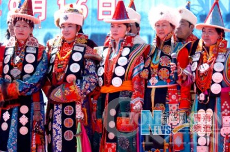 Дэргэд байгаа дээд монголчууд