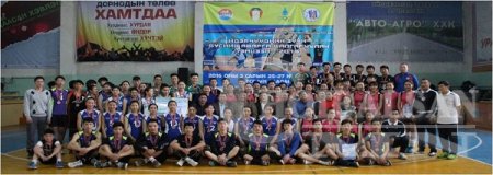 Зүүн бүсийн аварга шалгаруулах идэрчүүдийн волейболын тэмцээн боллоо