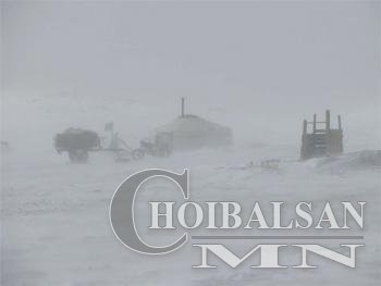 Ихэнх нутгаар хур тунадас, нойтон цас орж, шороон болон цасан шуурга шуурахыг анхааруулж байна