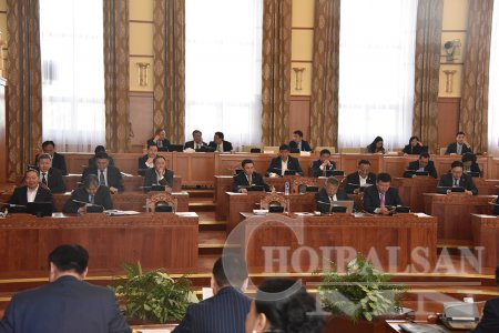 УИХ-ын сонгуулийн 76 мандатын 48-ыг нь аймгуудад, 28-ыг нь нийслэлд хуваари ...