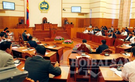 Төрийн эрхийг хуулийн аргаар булаан авах тогтоолоо амжилттай баталлаа