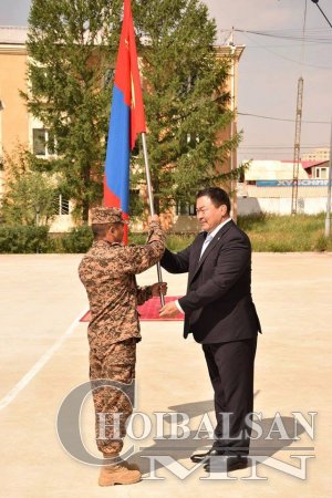 Өмнөд Суданыг зорих энхийг сахиулагчид жанжин тугандаа хүндэтгэл үзүүллээ