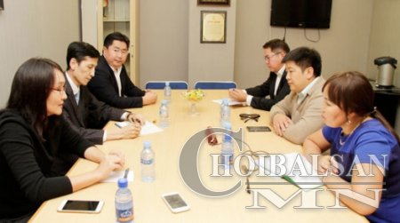 Хямралаас гарах ийм гарц байна Хямралаас гарах ийм гарц байна