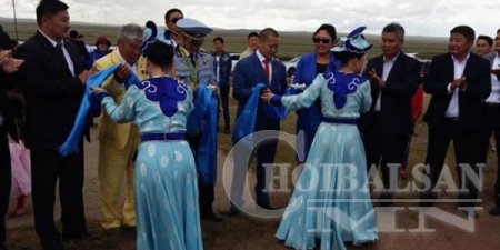 ДОРНОДЧУУД Д.ОТГОНДАЛАЙГ АЛД ЦЭНХЭР ХАДАГ, МӨНГӨН АЯГАТАЙ СҮҮ БАРИН УГТЛАА