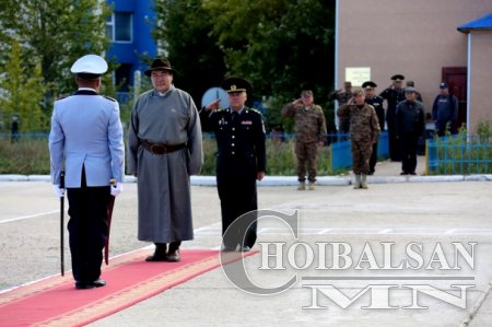 Батлан хамгаалахын сайд Сүхбаатар аймагт ажиллаа