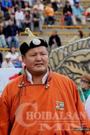 Д.Бумбаяр: Түрүү бөхтэй битгий таараасай, тэр бөх нь би байгаа гэсэн бичигдээгүй хууль бий
