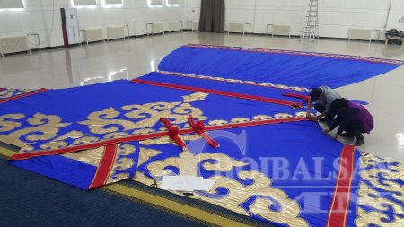 ГИННЕСТ БҮРТГҮҮЛЭХЭЭР 18 МЕТР ӨРГӨНТЭЙ ДЭЭЛ БҮТЭЭЖЭЭ