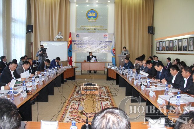 Аймгийн ИТХ-ын III дугаар хуралдаан болж байна