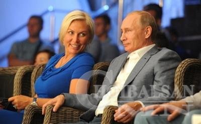 Путин шинэ амрагаараа боксчин бүсгүйг сонгожээ