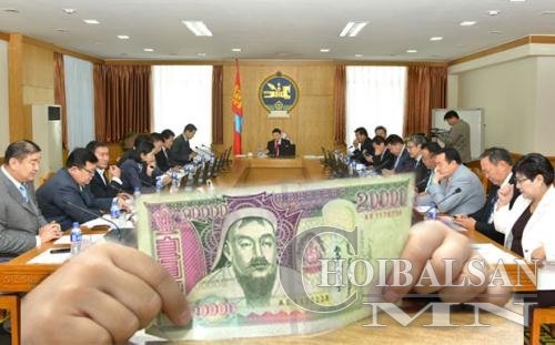 Хүүхдээ асарч байгаа эхэд сар бүр цалин олгохоор шийдвэрлэлээ
