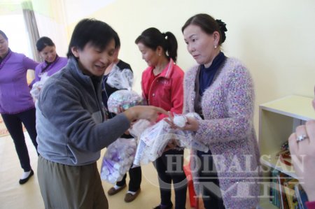 Баян-Уул сумын удирдлагууд албан байгууллагын үйл ажиллагаатай танилцлаа