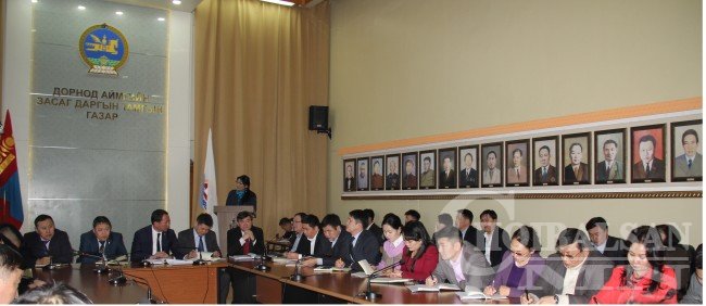 Аймгийн Засаг дарга шуурхай хуралдаанаар хэд хэдэн үүрэг өглөө