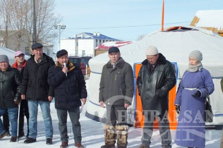 "Зориг сан"-аас Дашбалбар сумын иргэдэд гэр олголоо