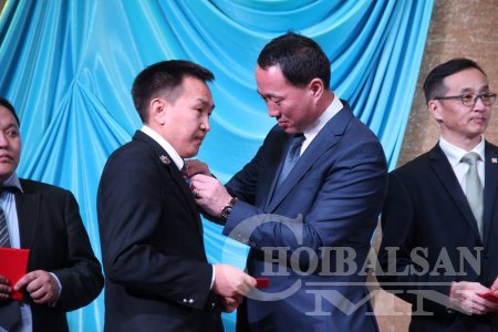 САР ШИНИЙН БОСГОН ДЭЭР ТӨРИЙН ДЭЭД ШАГНАЛ ГАРДУУЛАХ ЁСЛОЛЫН АРГА ХЭМЖЭЭ БОЛЛОО