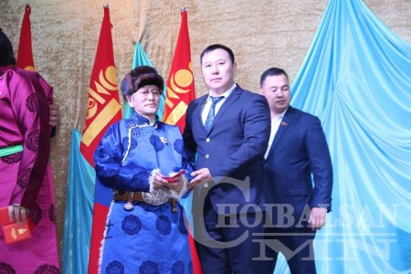 САР ШИНИЙН БОСГОН ДЭЭР ТӨРИЙН ДЭЭД ШАГНАЛ ГАРДУУЛАХ ЁСЛОЛЫН АРГА ХЭМЖЭЭ БОЛЛОО