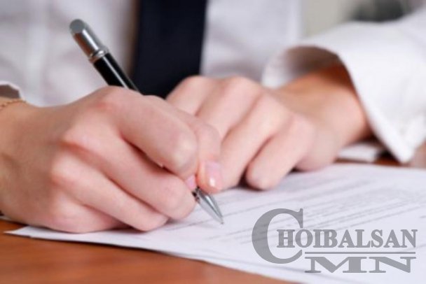Дүрэмгүй мэт болсон эх хэлээ аваръя