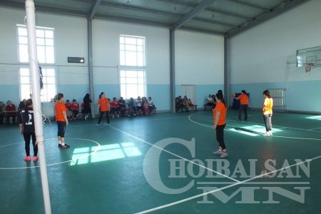 Дашбалбар сумын эмэгтэйчүүдийн аварга шалгаруулах Волейболын тэмцээн зохион байгуулагдлаа
