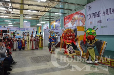 "Дорнын аялал" үзэсгэлэн яармагт Политехникийн коллеж оролцлоо