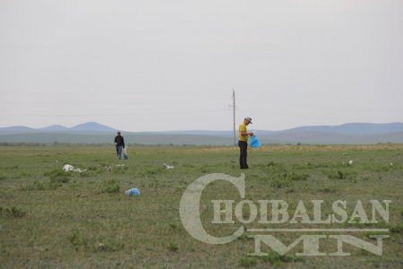 Баян-Уул сумын иргэд нийтийн субботник хийлээ