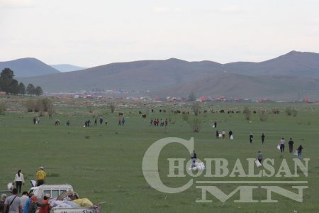 Баян-Уул сумын иргэд нийтийн субботник хийлээ