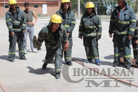 Аймгийн Онцгой байдлын 4-р салааны хамт олон тэргүүн байр эзэллээ